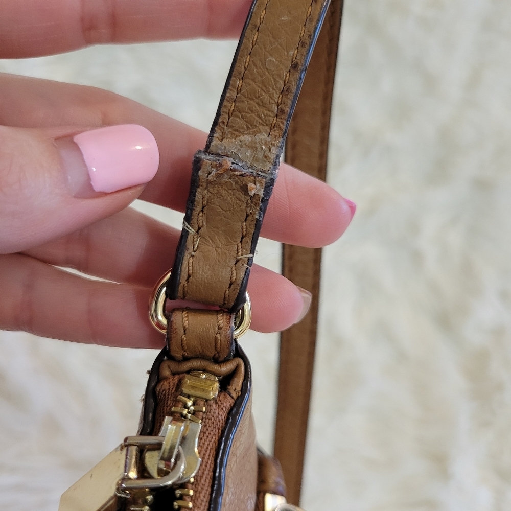 Michael Kors Brown Small crossbody bag - Picture 13 of 16